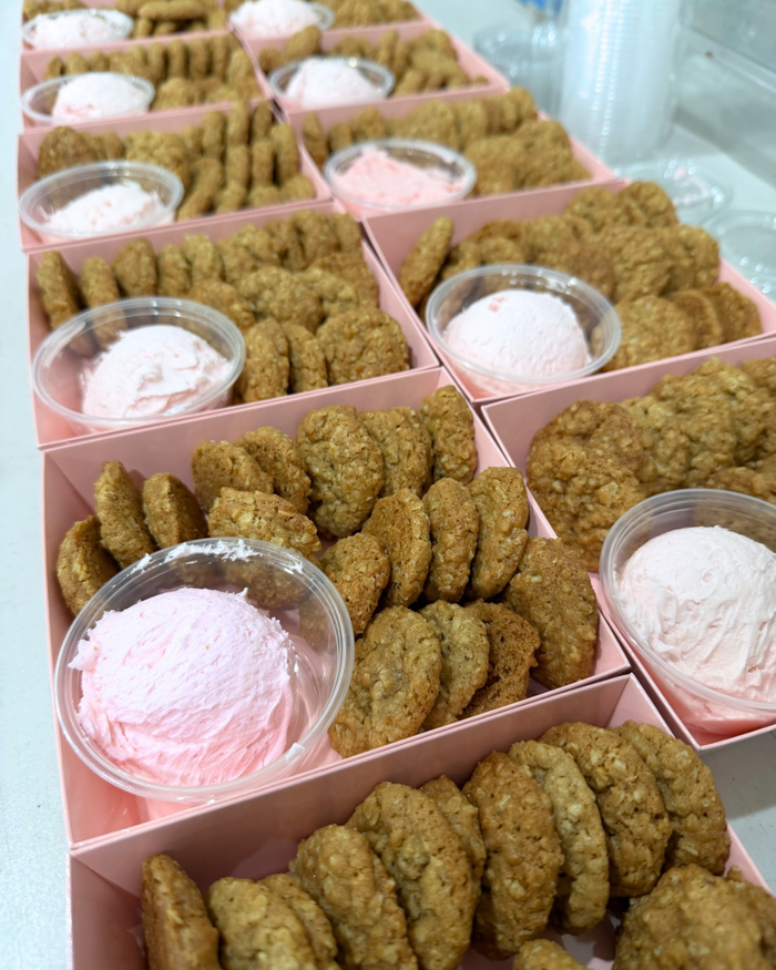 Extra Oatmeal Cream Pie Dunkaroos
