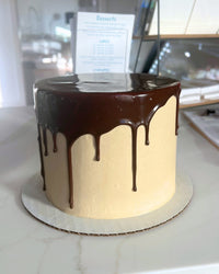 Cheesecake Cake | 2 Cake Layers + 1 Cheesecake Layer | Multiple Flavors